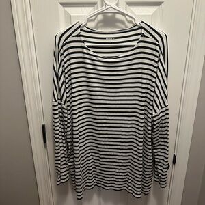 Quince bamboo maternity top - size xl